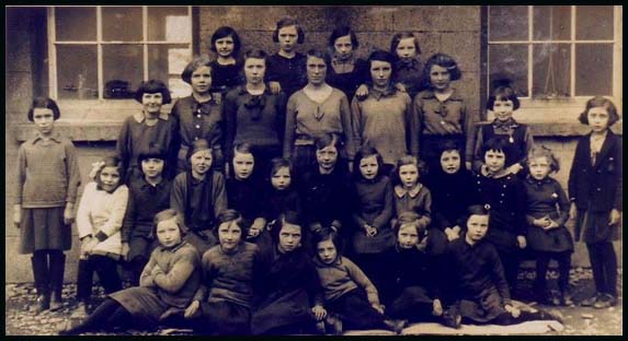Dunsford Girls 1935