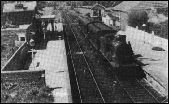 Katesbridge Railway Station